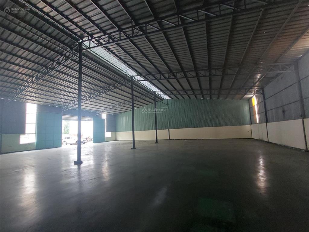 Cho thuê kho xưởng 800m2. nền sơn epoxy. đường xe tải 10 tấn. thuận an, bình dương