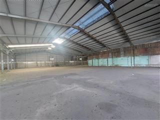 Cho thuê kho xưởng 1800m2. giá 55 triệu. trạm điện 120kva. chánh phú hòa, bến cát, bình dương