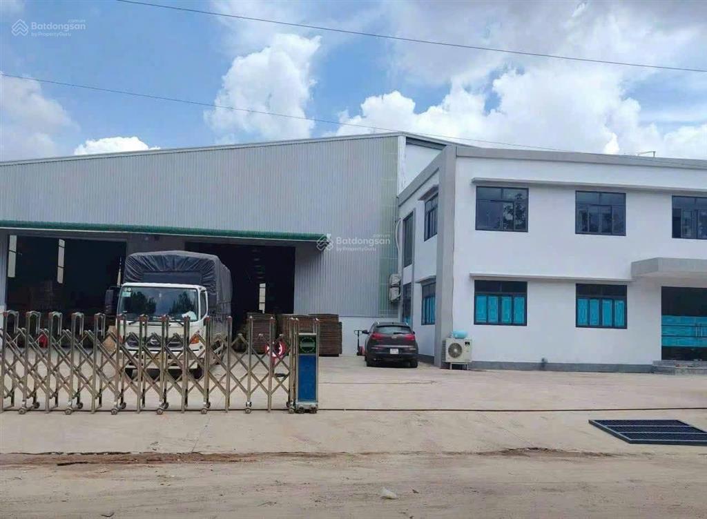 Cho thuê xưởng sản xuất 3000m2.pccc tự động ,đầy đủ giấy tờ ,gần khu cn visip 2 ,tân uyên,bình dươn