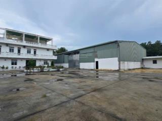 Cho thuê kho xưởng 1600m2. nền sơn epoxy pccc đầy đủ giấy tờ công năng. hòa lợi, bến cát bình dương