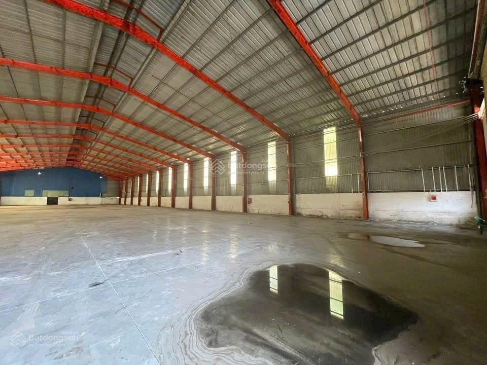 Cho thuê kho xưởng tổng dt 3000m2. pccc tự động, có sẵn vai cẩu trục. chánh phú hòa, bến cát, bd