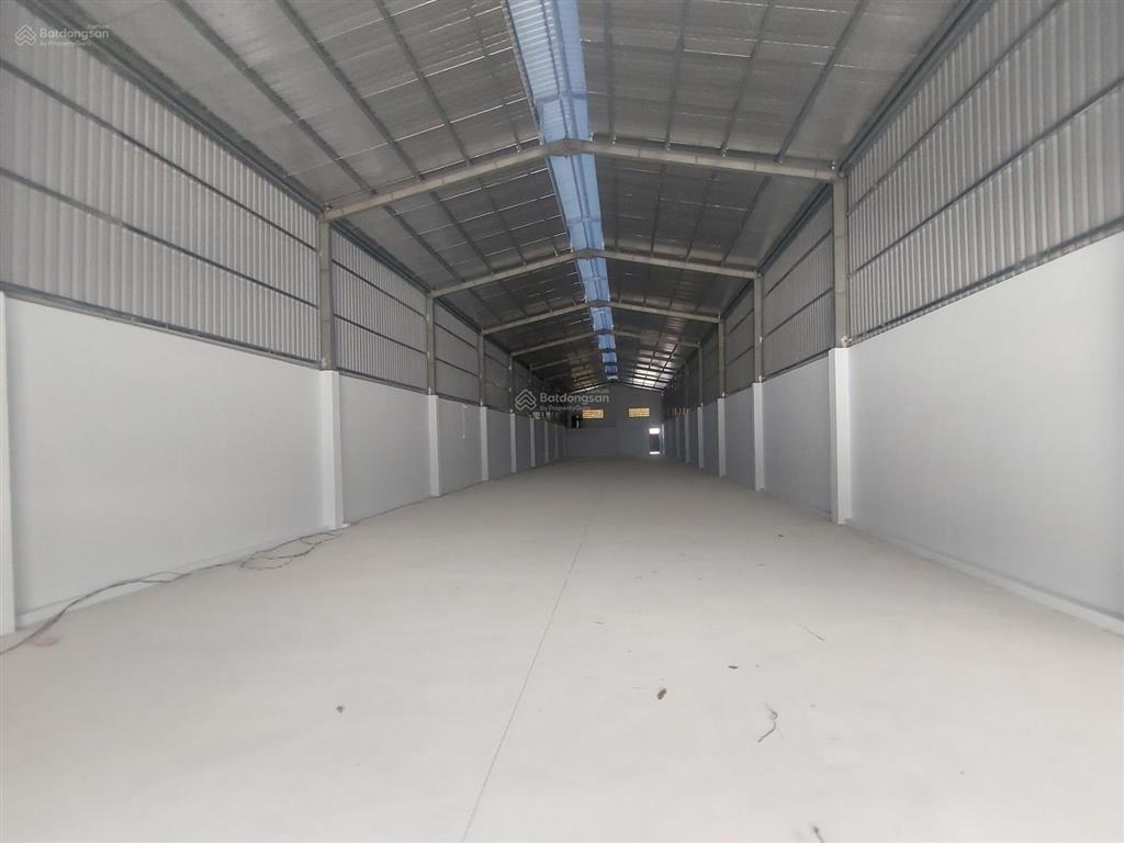 Cho thuê kho xưởng 600m2. đường xe công, điện 3 pha. gần khu cn sóng thần 3, visip 2