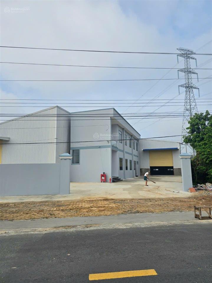 Cho thuê kho xưởng mới xây 2500m2. đầy đủ giấy tờ. sx đa nghề. an lập, dầu tiếng, giáp ranh bến cát