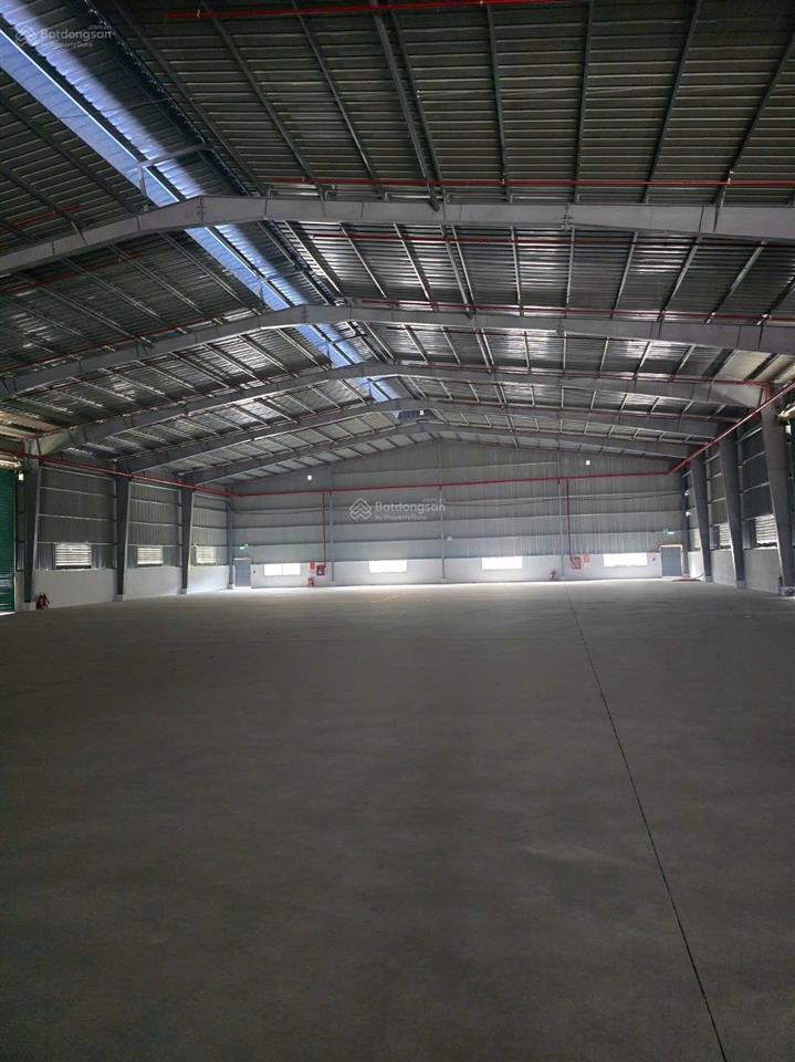 Cho thuê kho xưởng mới xây 2500m2. đầy đủ giấy tờ. sx đa nghề. an lập, dầu tiếng, giáp ranh bến cát