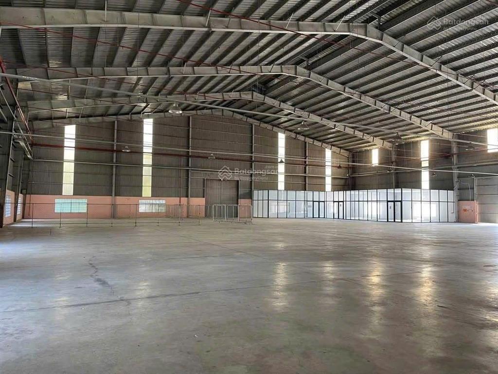 Cho thuê kho xưởng 7500m2. pccc tự động, đầy đủ giấy tờ. bến cát, bình dương