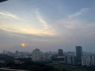 Bán penthouse dự án the peak midtown phú mỹ hưng, 272m2 giao thô view thành phố, có ô xe, giá 45 tỷ