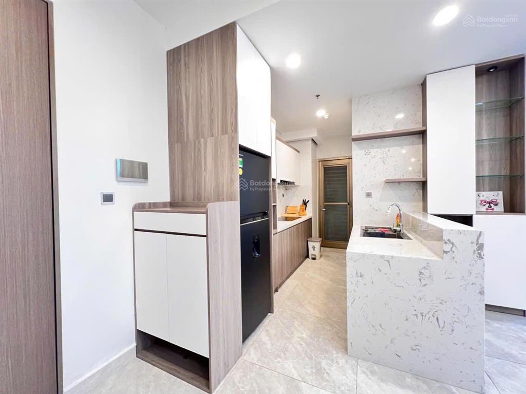 Kẹt tiền cần bán nhanh căn hộ 2pn dự án midtown m8 phú mỹ hưng, đơn giá cực tốt, nhà đẹp, giá 9,6ty