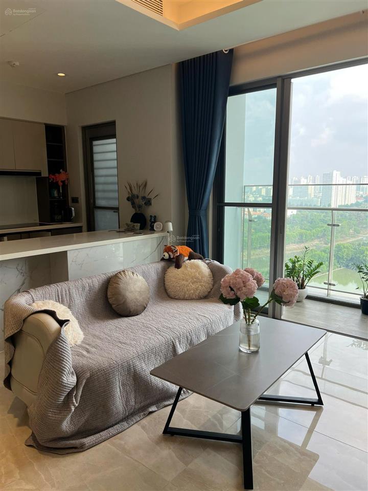 Cần bán căn hộ 3 pn view trực diện hồ bán nguyệt dự án the horizon phú mỹ hưng. 115m2, giá 19.5 tỷ