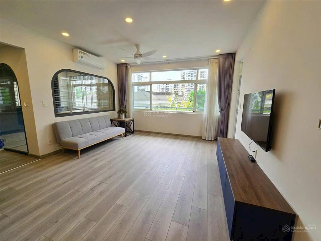 Cần bán nhanh căn hộ 3pn dự án cảnh viên 2 phú mỹ hưng, 118m2, full, shr, sẵn hđt 36tr, giá 10,8 tỷ