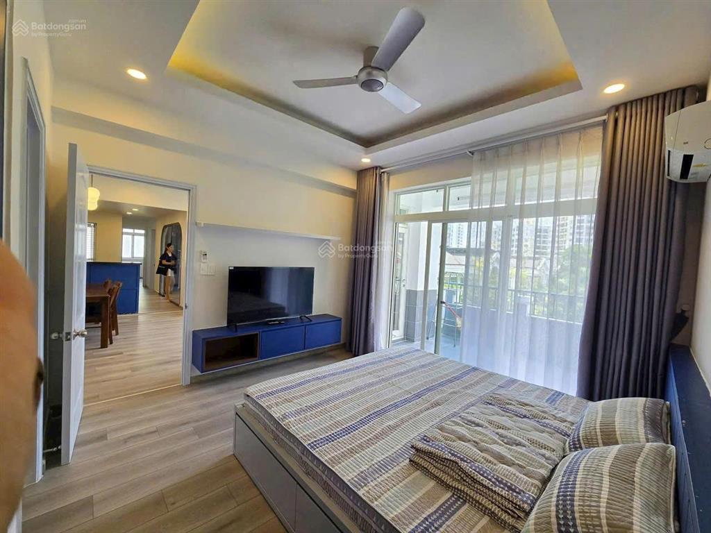 Cần bán nhanh căn hộ 3pn dự án cảnh viên 2 phú mỹ hưng, 118m2, full, shr, sẵn hđt 36tr, giá 10,8 tỷ