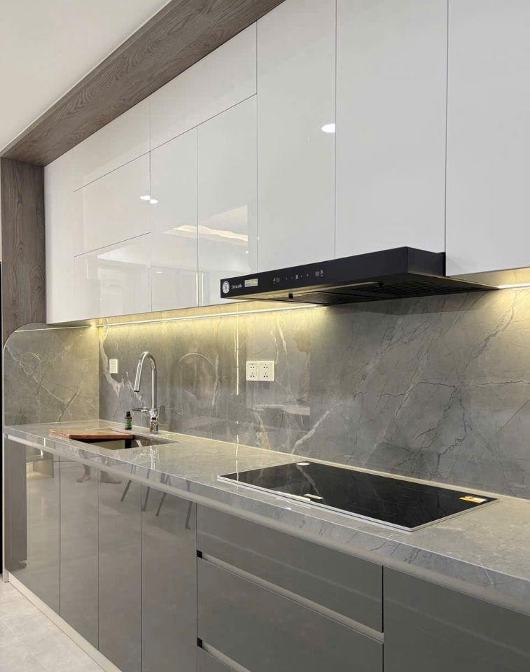 Ngộp ngân hàng bán gấp căn hộ 2PN The Antonia Phú Mỹ Hưng, 87m2, full, có ô xe, giá 8.8 tỷ