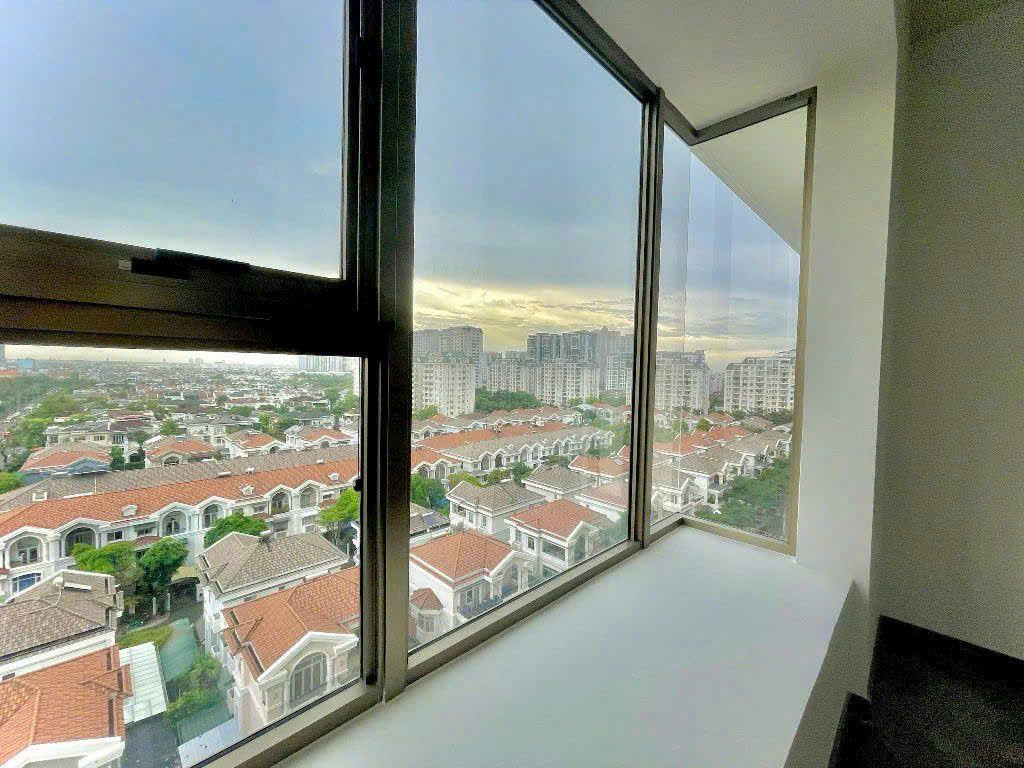 Hàng hiếm! Bán căn hộ 3PN dự án midtown M8, 129m2, view Đông Nam, HTCB, giá 18.5 tỷ