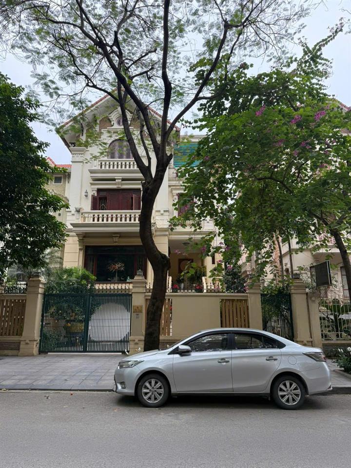 Biệt thự đơn lập vip bán đảo linh đàm hiếm nhà bán