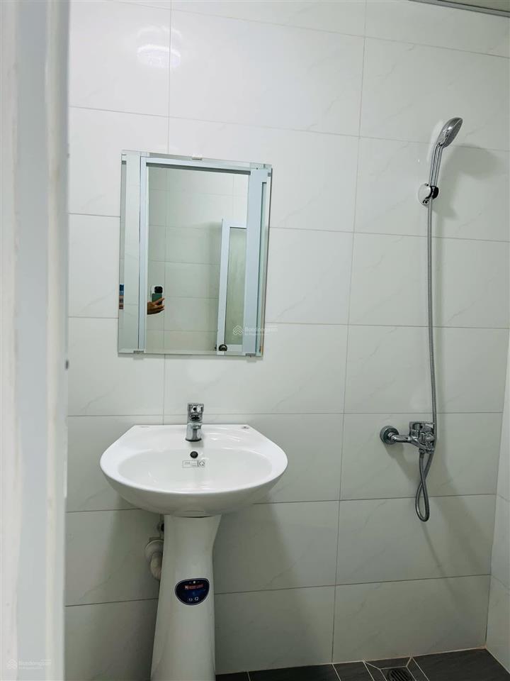 Cho thuê nhà riêng 2 tầng tại 42 ktt tàu thuỷ 10 huỳnh thúc kháng kéo dài (ngõ 84 chùa láng cũ)
