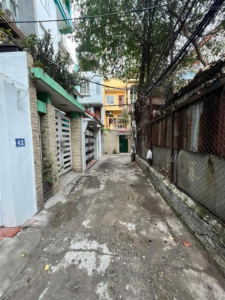 Cho thuê nhà riêng 2 tầng tại 42 ktt tàu thuỷ 10 huỳnh thúc kháng kéo dài (ngõ 84 chùa láng cũ)