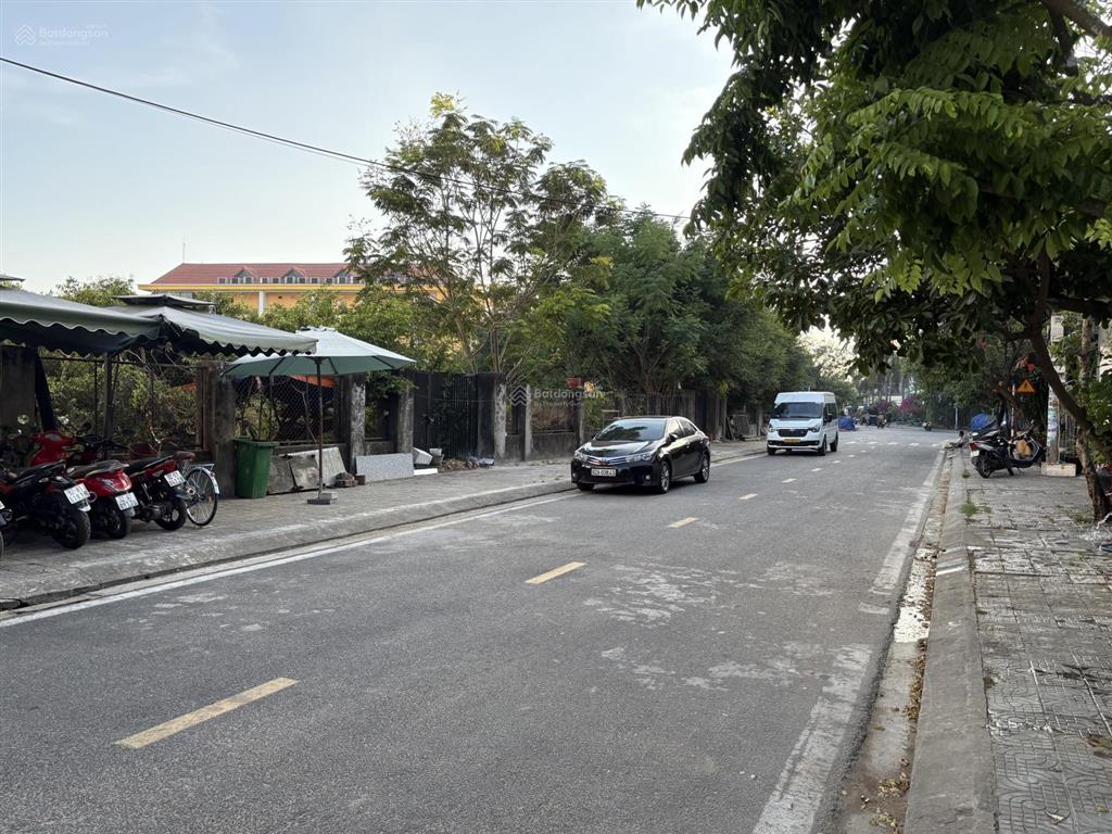 Bán khách sạn có hồ bơi 250m2 tại hội an, vị trí khai thác du lịch tốt