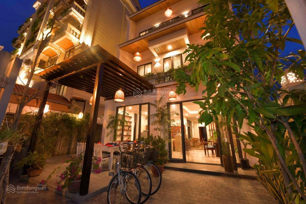 Bán khách sạn có hồ bơi 250m2 tại hội an, vị trí khai thác du lịch tốt