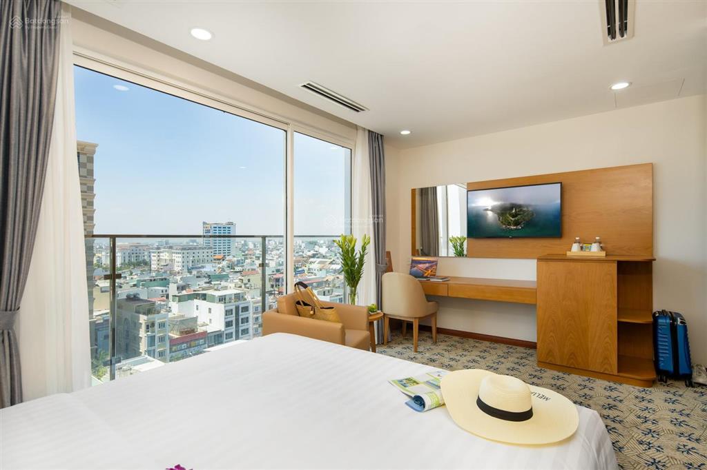 Bán tòa nhà khách sạn 500m2 đường 2 tháng 9, vị trí đẹp, gần cầu trần thị lý (k property)
