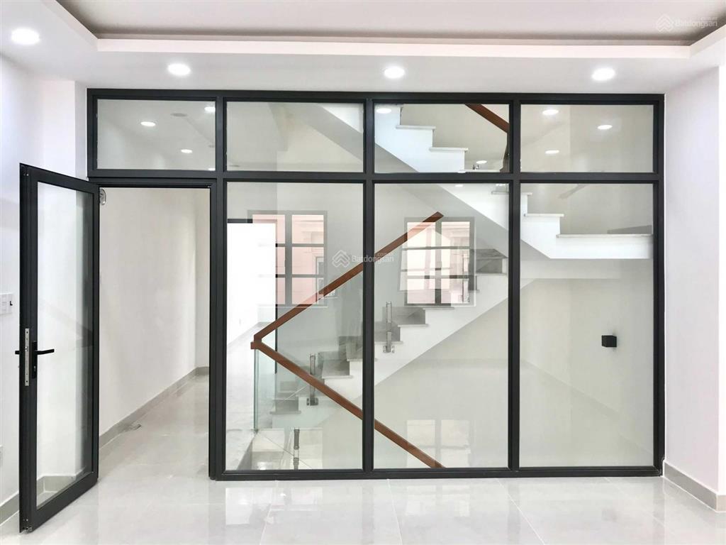 Cho thuê nhà nguyên căn cityland p10 gò vấp.  0986 260 ***