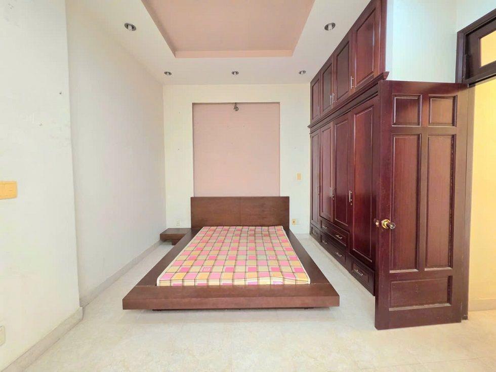 Bán nhà HXH kinh doanh Phạm Văn Hai, P. Tân Sơn Hòa, TP HCM, 133m2, 3 tầng, ngang 4,7m, nở hậu đều.