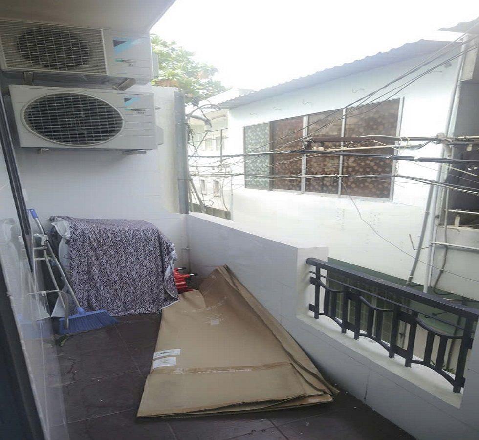 Bán nhà HXH Hoà Bình, Phú Thạnh, Tân Phú cũ, 34m2, 2 tầng mới cong, tặng nội thất