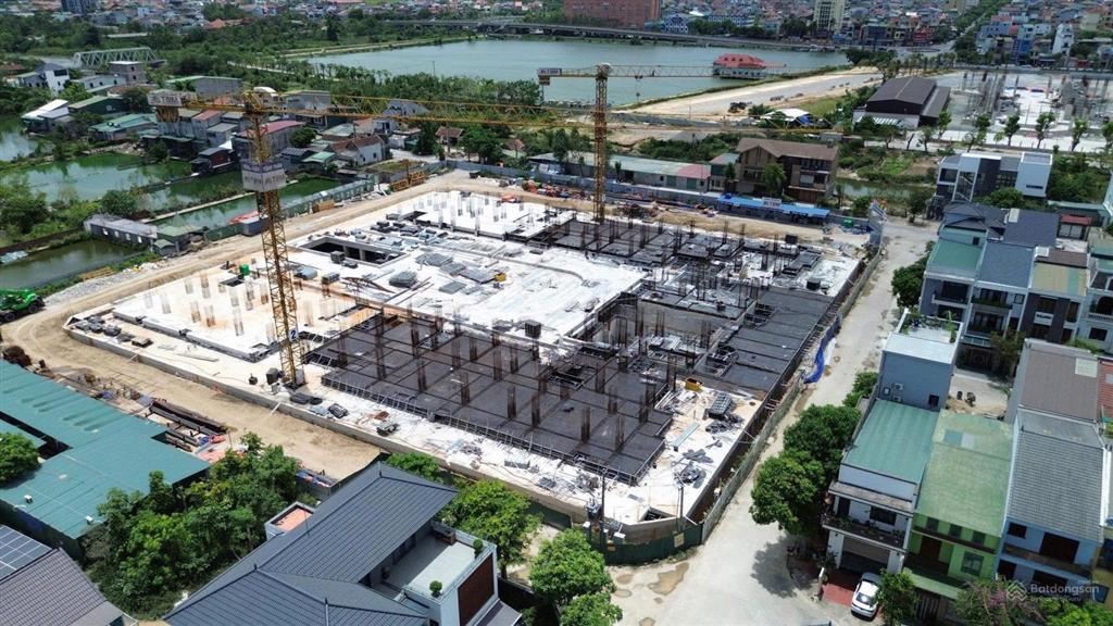 Chung cư cửa tiền luxury đang xây dựng, đóng tiến độ giá tốt
