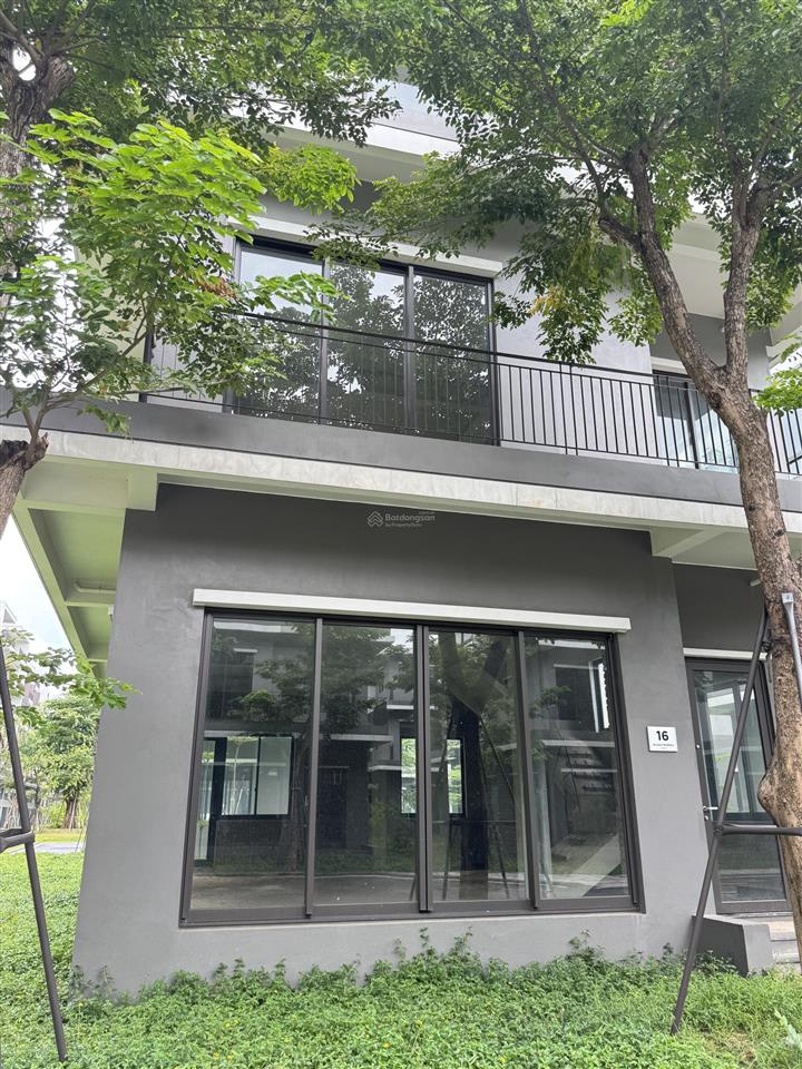 Biệt thự đơn lập eco central park đã bàn giao nhận nhà luôn