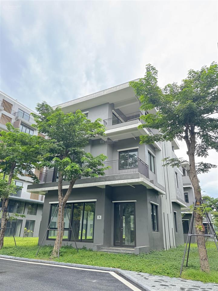 Biệt thự đơn lập eco central park đã bàn giao nhận nhà luôn