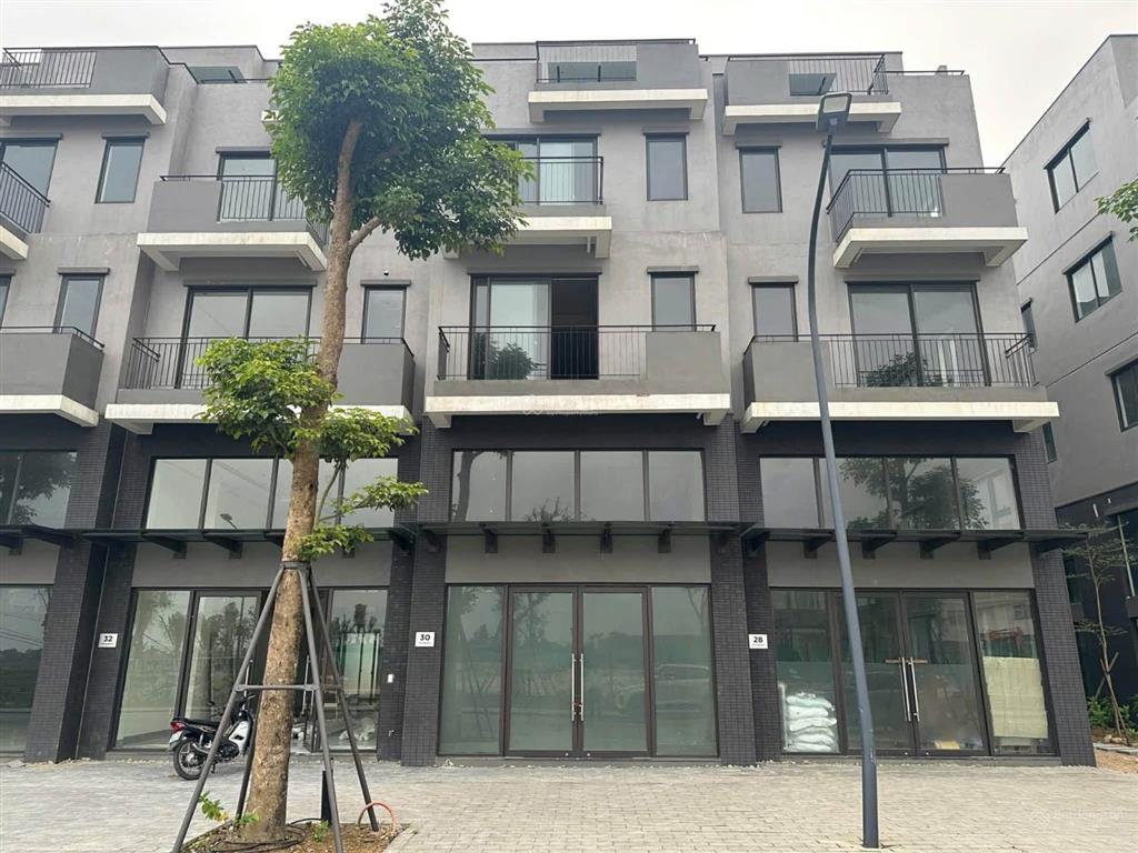 Nhà phố tại eco central park cạnh trường fpt giá cực tốt đã có bìa