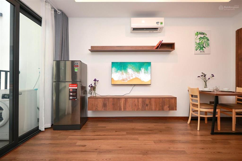 Cho thuê chdv full đồ 01 ngủ 01 khách mới tinh ở 121 yên phụ nhỏ, gần đường thanh niên, tây hồ, hn