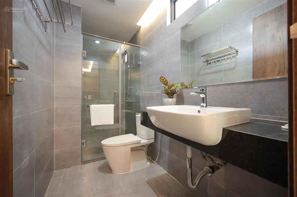 Cho thuê chdv full đồ 01 ngủ 01 khách mới tinh ở 121 yên phụ nhỏ, gần đường thanh niên, tây hồ, hn