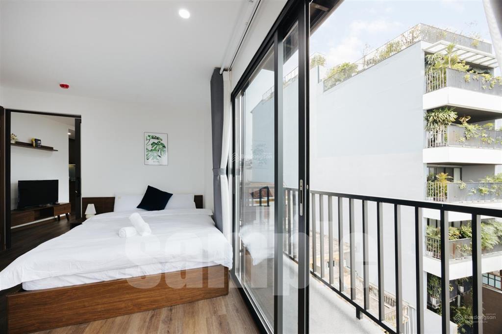 Cho thuê chdv full 01 ngủ 55m2 mới tinh ở thung lũng hoa hồ tây, ngõ 399 âu cơ, nhật tân