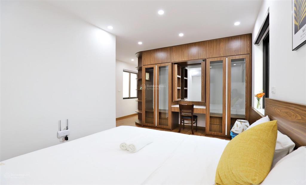 Cho thuê chdv full đồ 01 ngủ 01 khách mới ở phố đi bộ trịnh công sơn, nhật tân, tây hồ, hà nội