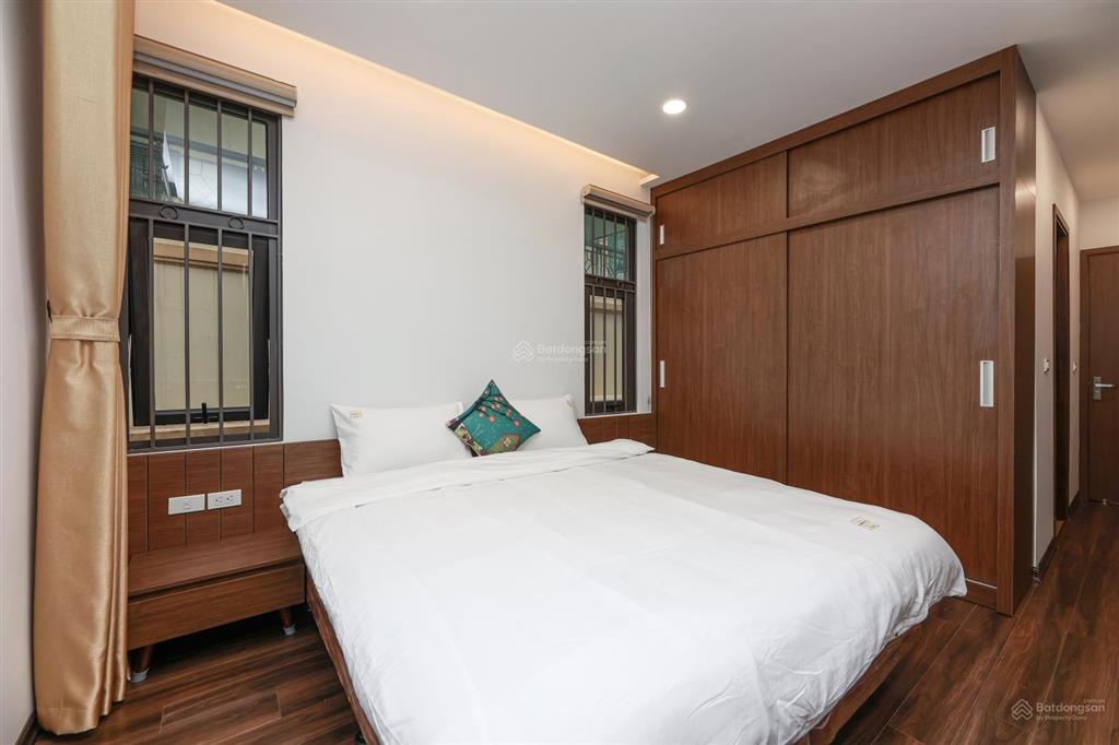 Cho thuê căn hộ full đồ 02 ngủ 120m2 ngõ 11 đường tây hồ