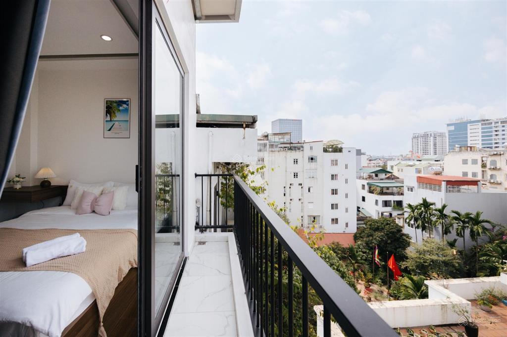Cho thuê chdv full đồ 01 ngủ 01 khách mới tinh ở trịnh công sơn, nhật tân, tây hồ, hà nội