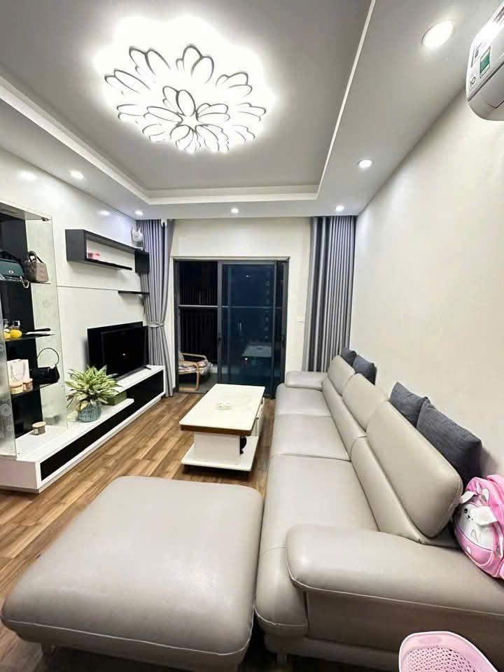 Bán căn hộ chung cư Ngoại Giao Đoàn – 2 ngủ - ban công Nam – giá tốt.