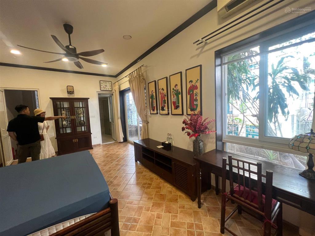 Cho thuê nhà 45 m2 x 5 tầng mặt ngõ túc mạc  phố trần hưng đạo  hà nội   0968 826 ***