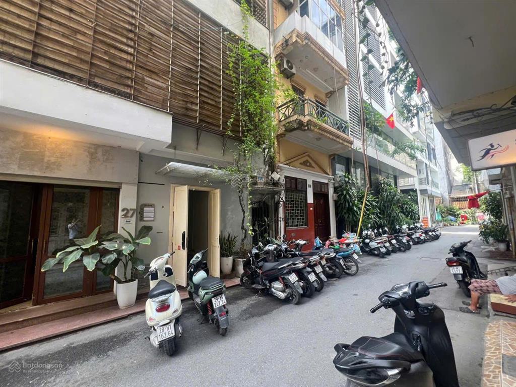 Cho thuê tầng 1 làm mặt bằng kinh doanh / văn phòng ngõ tức mạc, hoàn kiếm chỉ 12tr/tháng