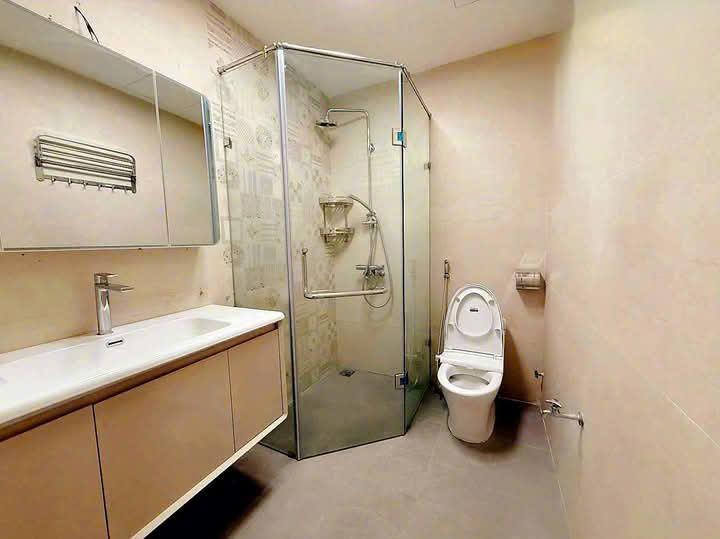 Chính chủ bán chung cư Hoàng Quốc Việt phường Nghĩa Đô – 2PN và 3PN – Giá đều tốt.