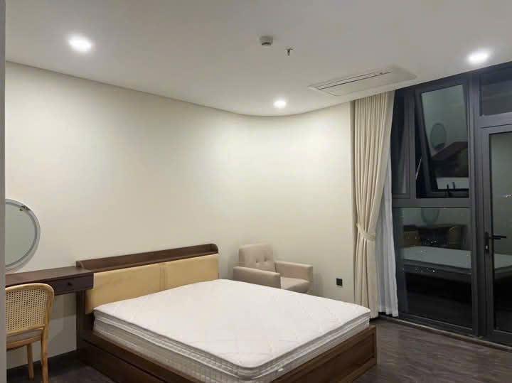 Chính chủ bán chung cư Hoàng Quốc Việt phường Nghĩa Đô – 2PN và 3PN – Giá đều tốt.