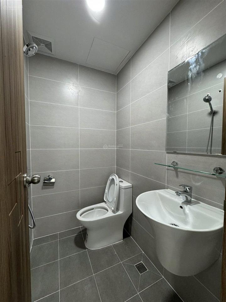 Nổi bật bcons green topaz gần metro, làng đại học, 2 pn 2 wc view sg có rõ ràng thuê 10tr/tháng