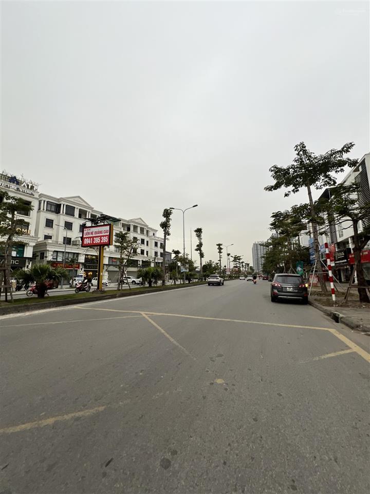 Bán tòa căn hộ 14 phòng x 218m2 mặt võ nguyên giáp  waterfront 1. giá 39 tỷ