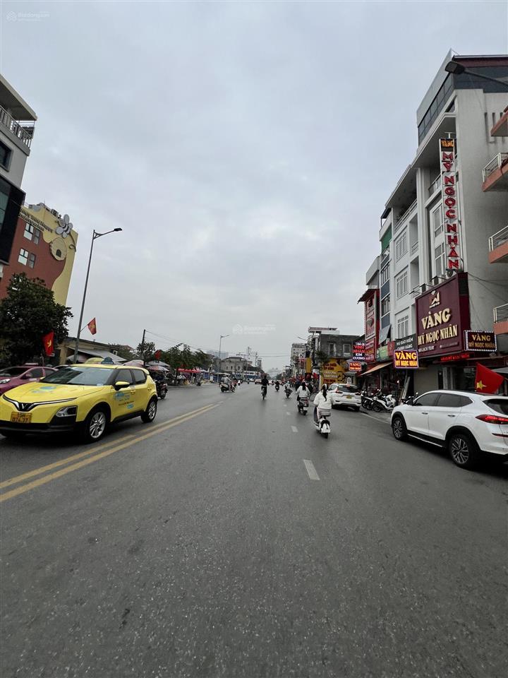 Bán nhà 6 tầng thang máy xây mới x 96m mặt đường lạch tray. view đẹp. giá 29 tỷ