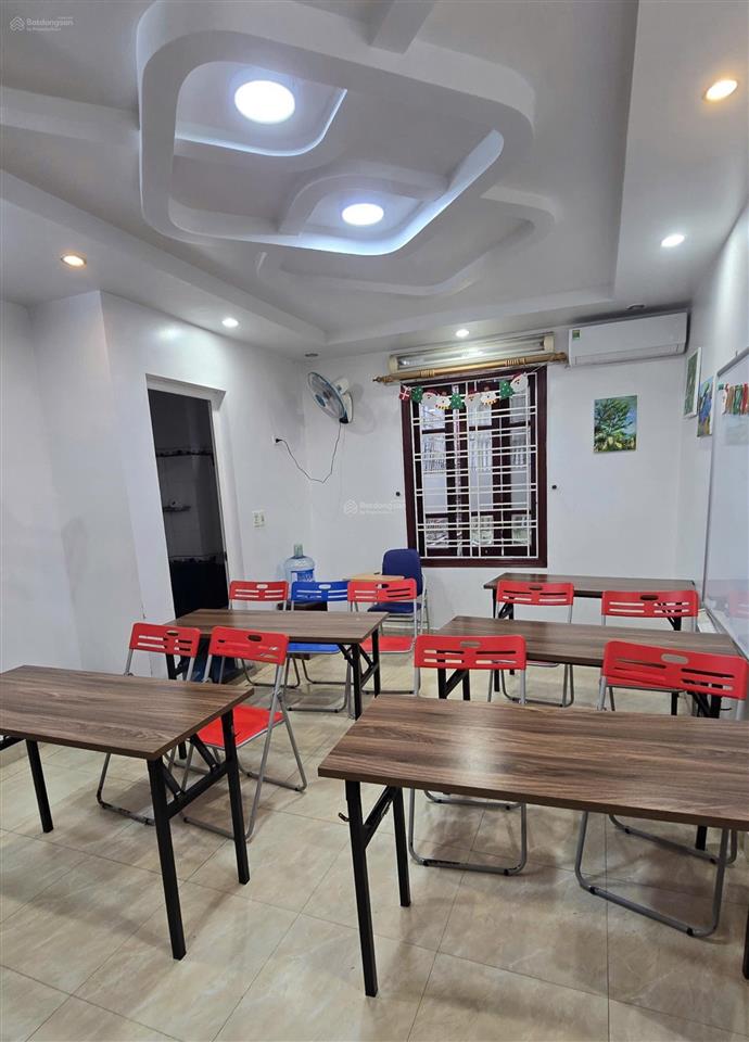 Nhà 4 tầng x80m khu phân lô lê chân  hai bà trưng. ô tô thoải mái. giá 8,6 tỷ