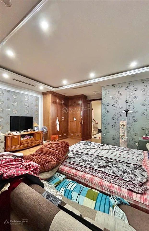 Nhà 6 tầng thang máy x 100m mặt đường trần nguyên hãn. giá chỉ 15.5 tỷ