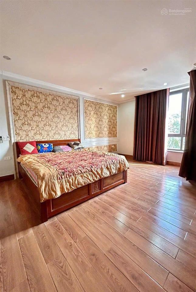 Nhà 6 tầng thang máy x 100m mặt đường trần nguyên hãn. giá chỉ 15.5 tỷ