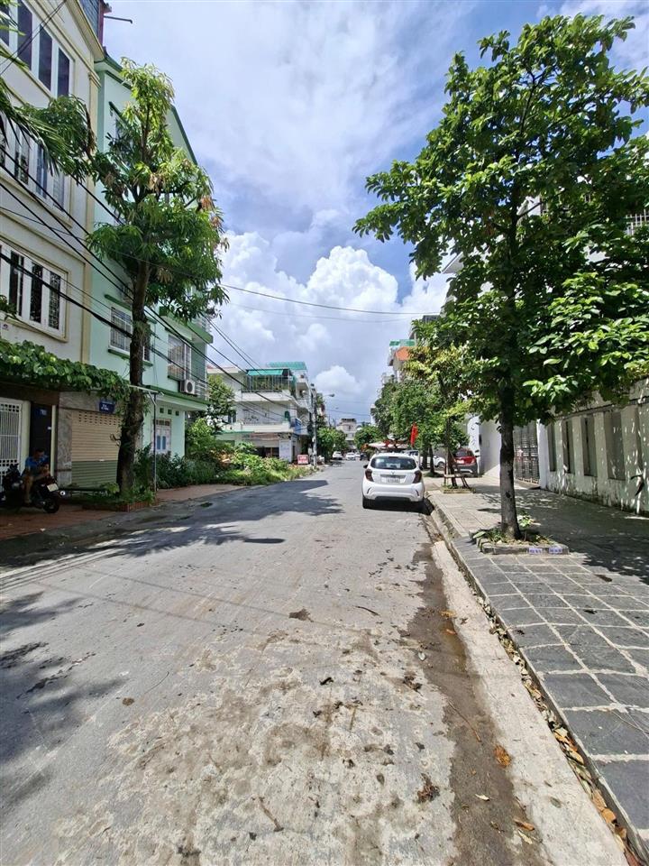 Bán lô đất 101m mặt chính 591 thiên lôi. cạnh aeon mall. giá 120tr/m.