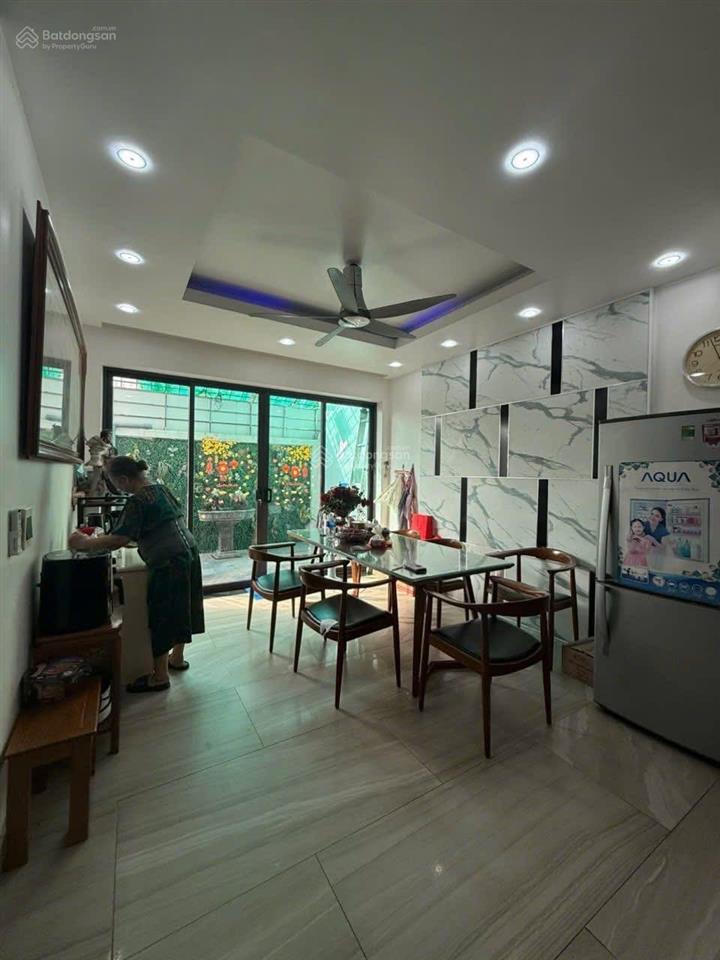 Nhà 3 tầng x 180m2 cực đẹp khu 193 văn cao. giá chỉ 16,3 tỷ