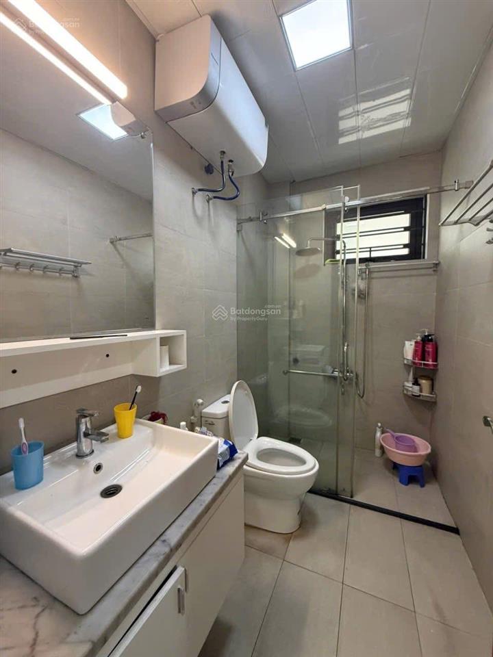 Nhà 3 tầng x 180m2 cực đẹp khu 193 văn cao. giá chỉ 16,3 tỷ