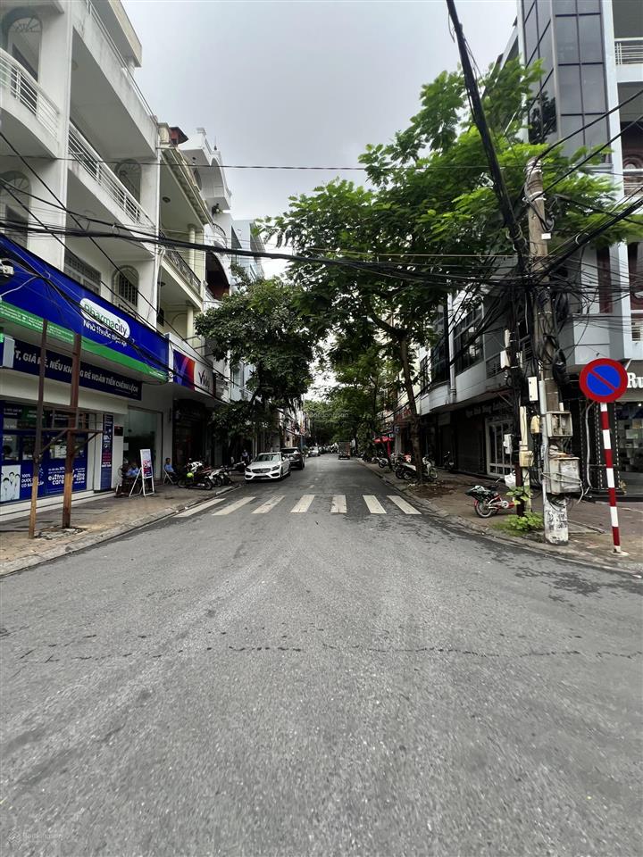 Cho thuê nhà 3 tầng thông sàn x 60m mặt đường phan bội châu. giá 25tr/tháng.